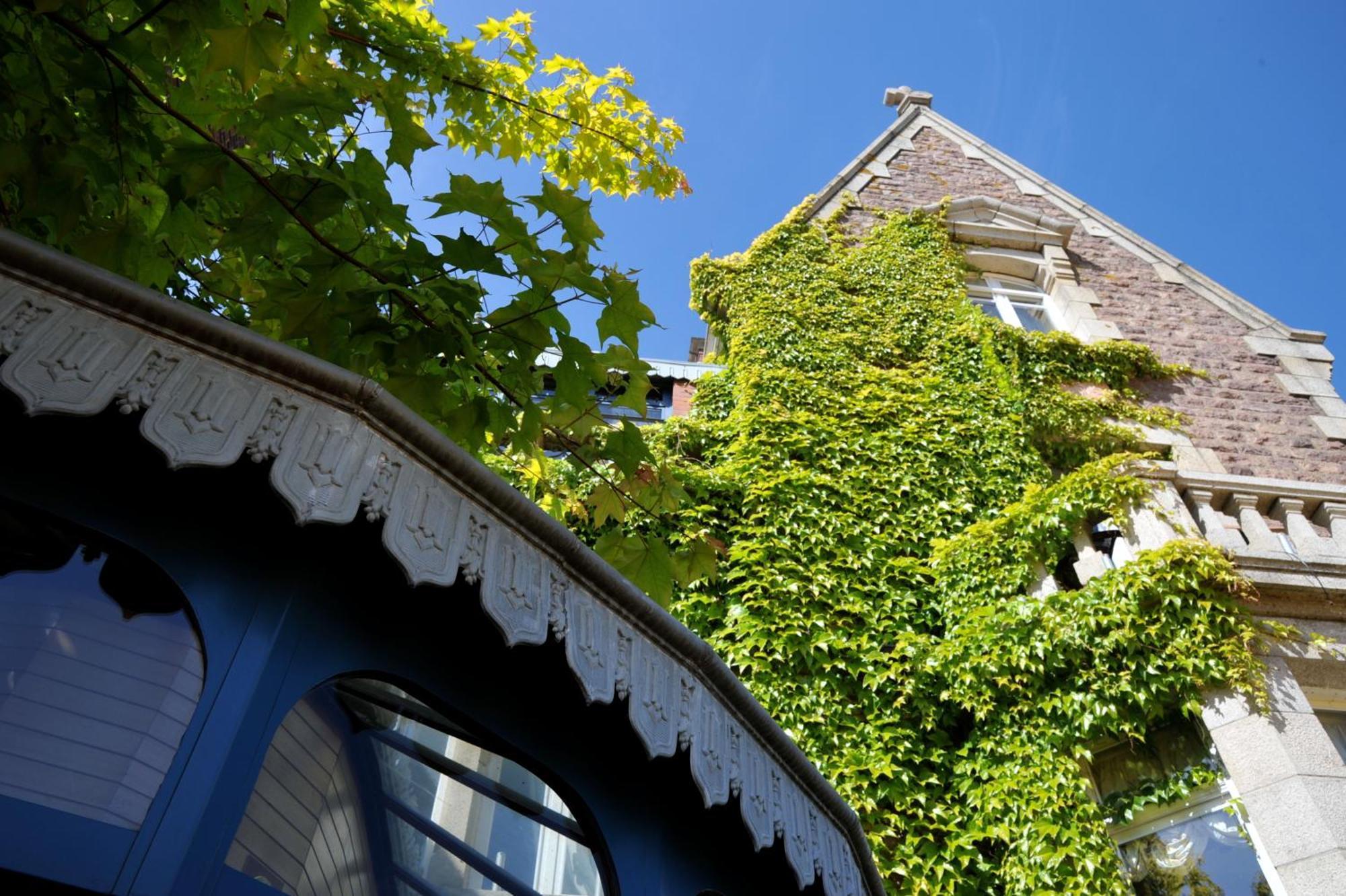 Hotel K'Loys Paimpol Exteriör bild